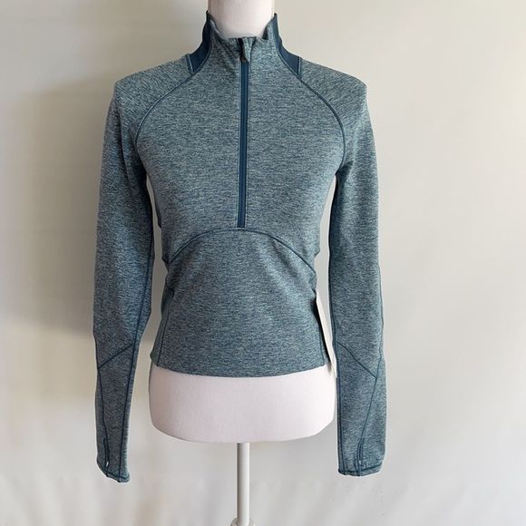 Lululemon always alert 1/2 zip - Picture 5 of 11